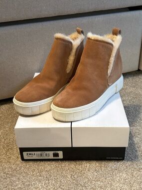 Dolce Vita Tan Suede Shearling-Trim Platform Mules